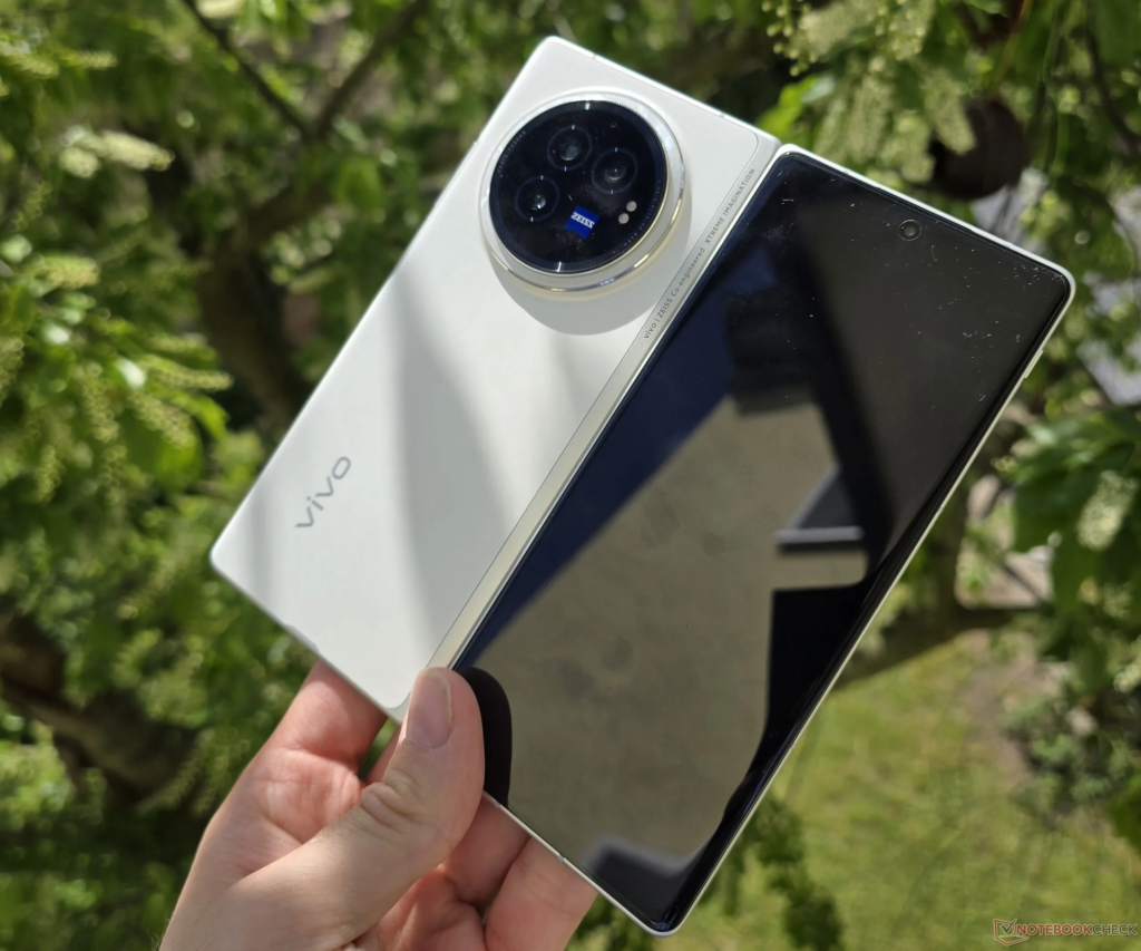vivo X Fold